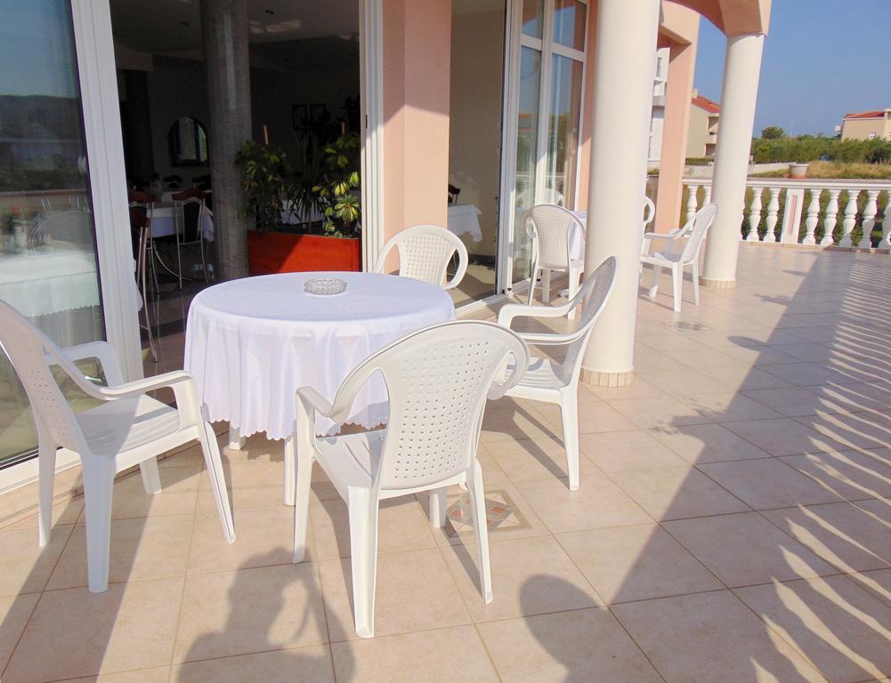 Pansion Kardum Bed & Breakfast บาร์บินเย ภายนอก รูปภาพ